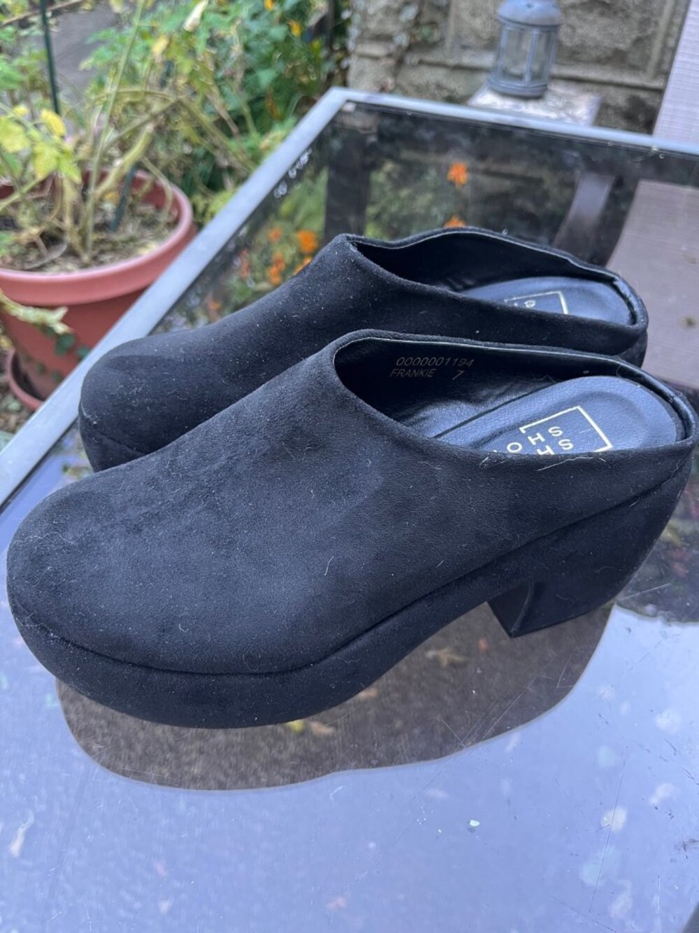 New never worn - Shu Shop Frankie Black Platform Mule Clogs 7